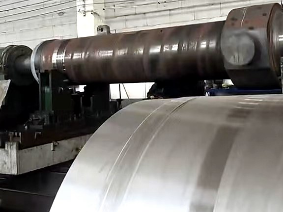 Cylindrical component machining equipment in the YiGuo workshop